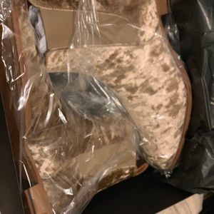 Men’s Chelsea Boots